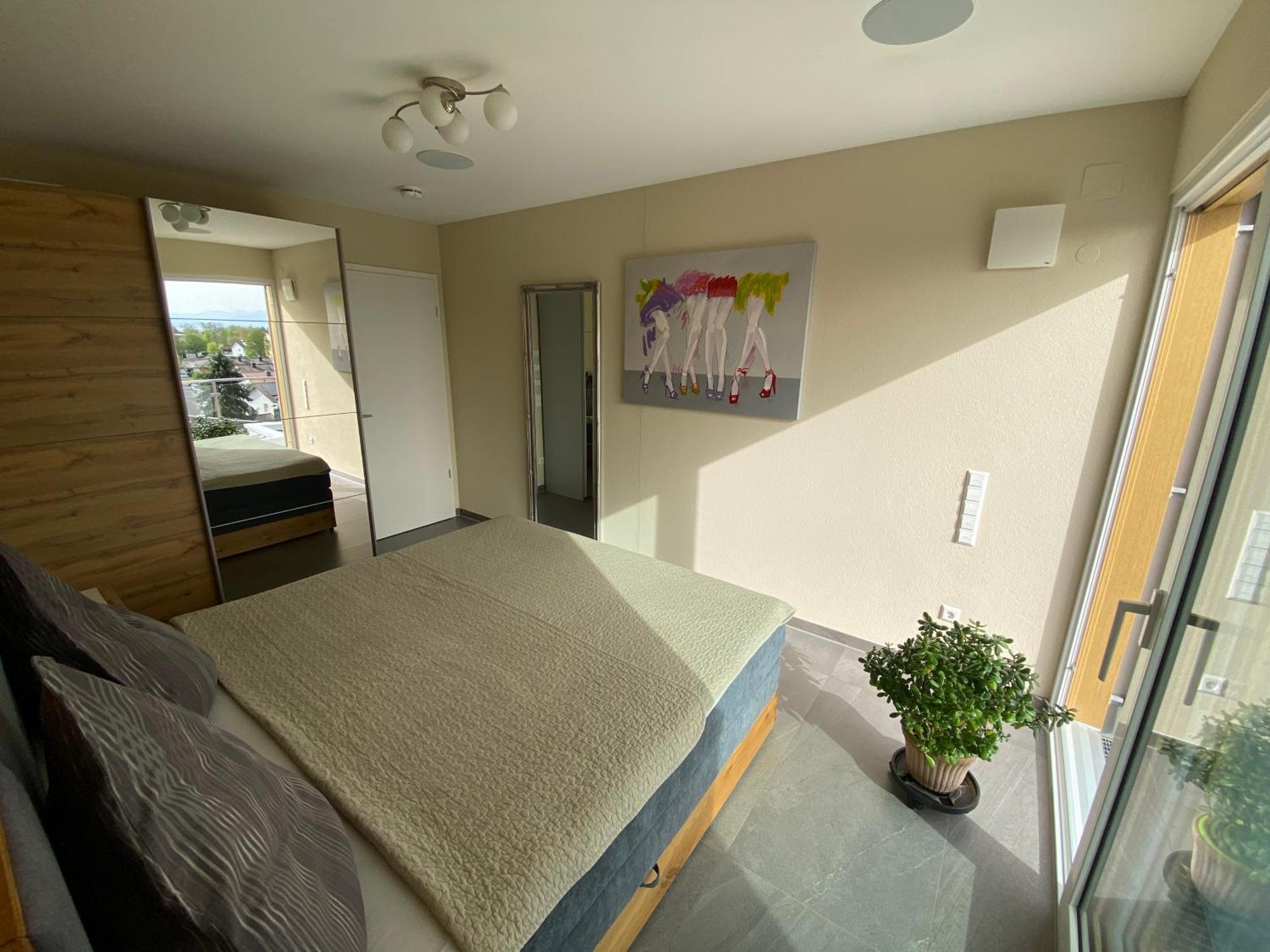 Penthouse Apartment Mit Alpenblick Фрідріхсгафен Екстер'єр фото
