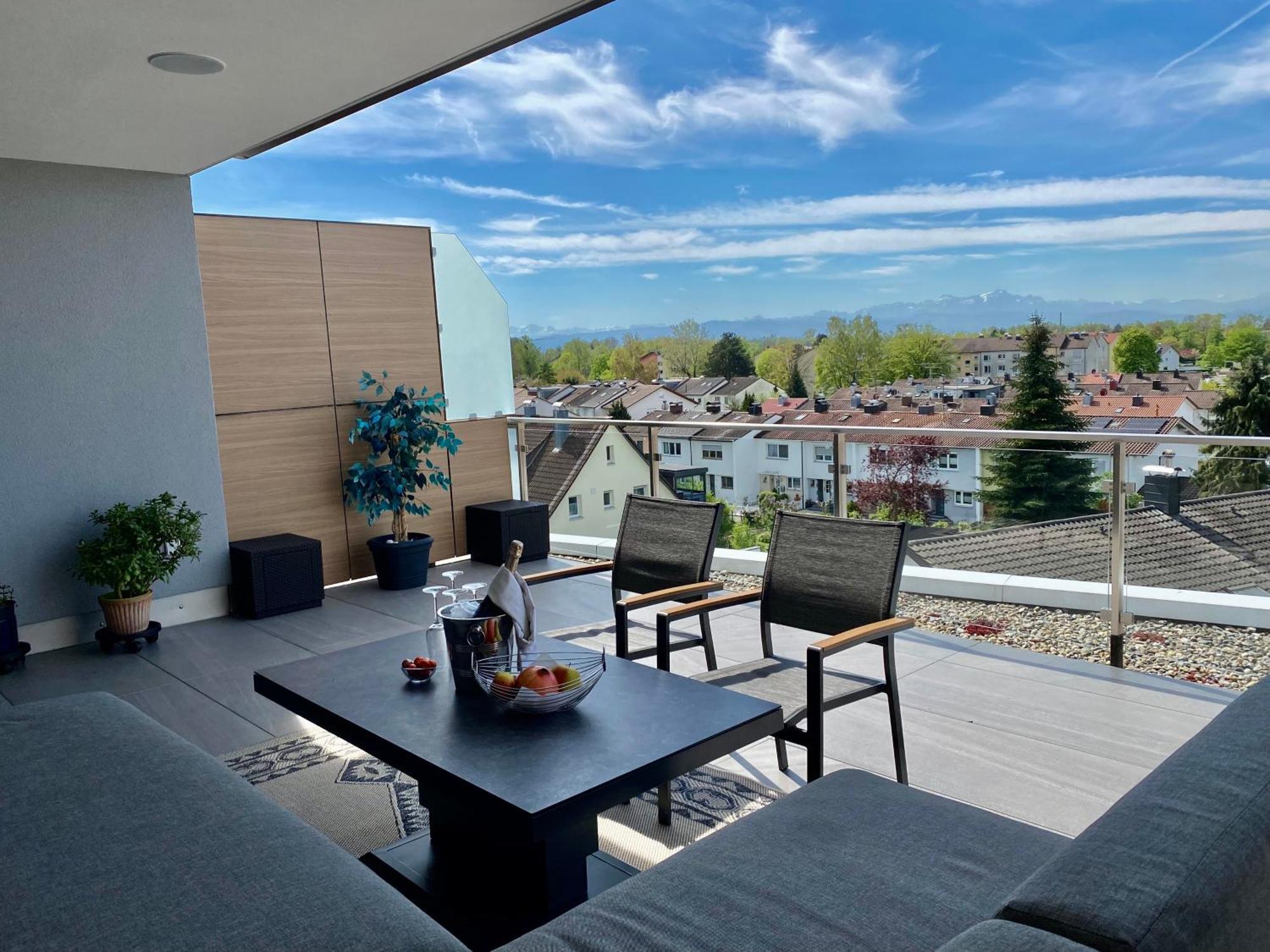 Penthouse Apartment Mit Alpenblick Фрідріхсгафен Екстер'єр фото